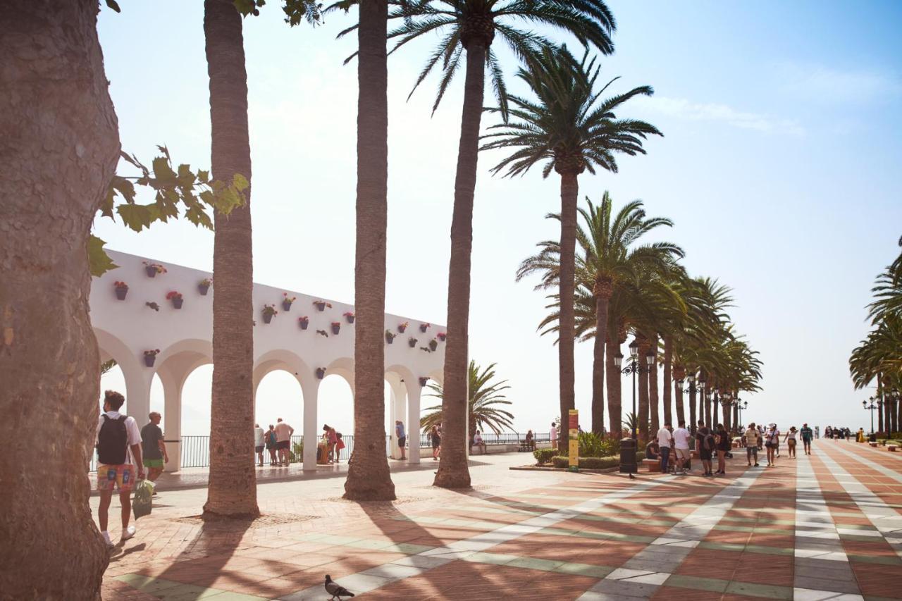 Appartamento Balcon De Europa Nerja Esterno foto